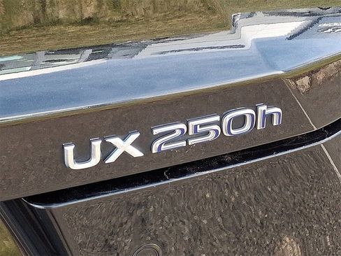 Used 2021 Lexus UX 250h w/ Premium Package image 30