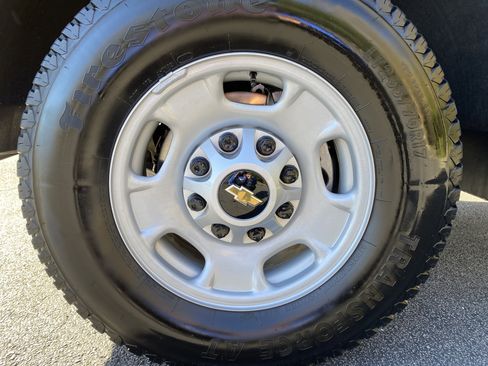 Used 2024 Chevrolet Silverado 2500 W/T w/ WT Convenience Package image 37