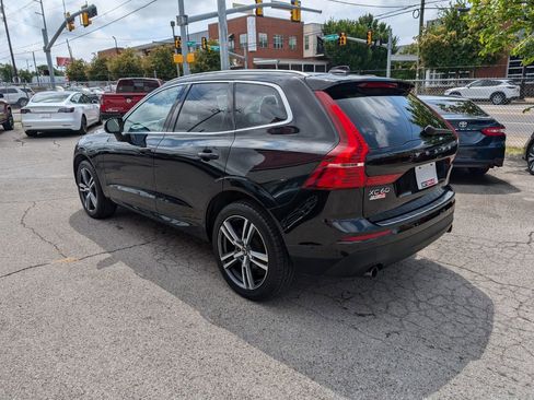 Used 2018 Volvo XC60 T5 Momentum w/ Convenience Package image 8
