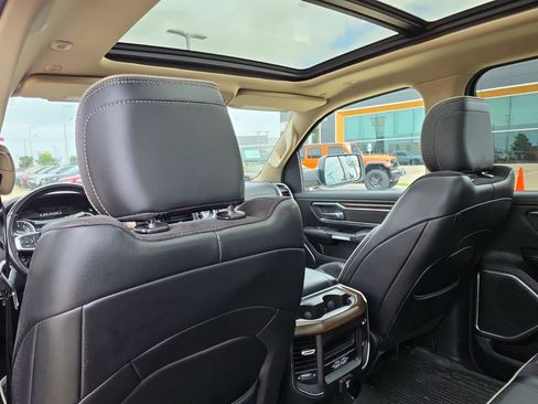 Used 2021 RAM 1500 Laramie w/ Laramie Southwest Edition RWD image 16