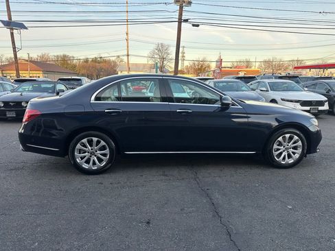 Used 2019 Mercedes-Benz E 300 4MATIC image 8