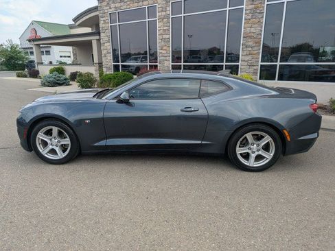 Used 2020 Chevrolet Camaro LT RWD image 2