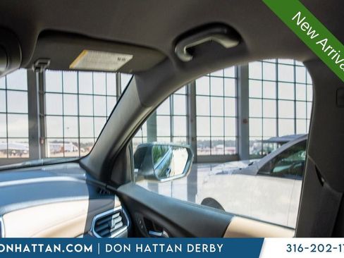 Used 2023 Chevrolet Equinox Premier AWD/4WD image 25