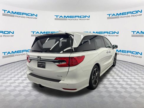 Used 2024 Honda Odyssey Elite image 5