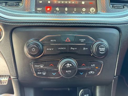 Used 2022 Dodge Charger SRT Hellcat w/ Harman/Kardon Audio Group RWD image 17