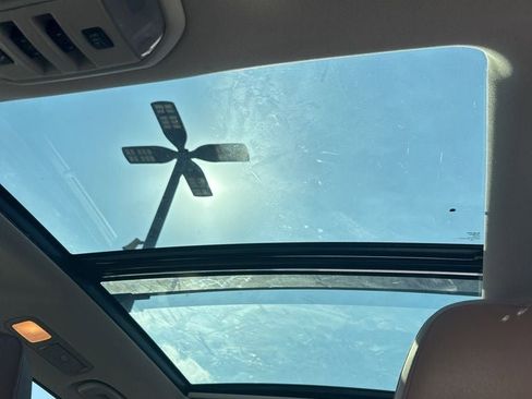 Used 2019 Subaru Ascent Touring image 15