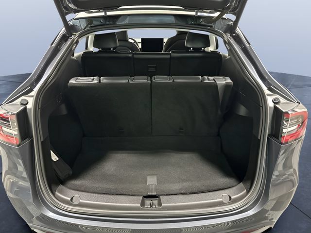 Used 2021 Tesla Model Y Long Range AWD/4WD image 11