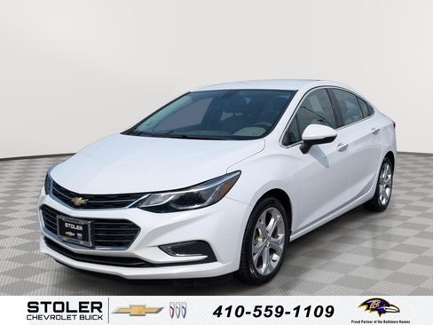 Used 2017 Chevrolet Cruze Premier FWD image 1