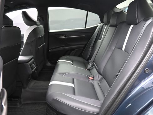 Used 2026 Toyota Camry SE image 15