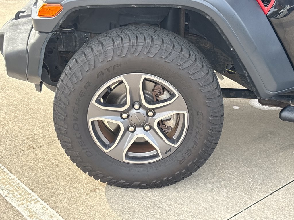 Used 2019 Jeep Wrangler Sport AWD/4WD image 11