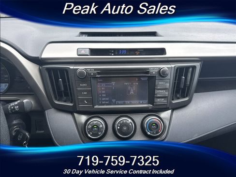 Used 2015 Toyota RAV4 LE image 17