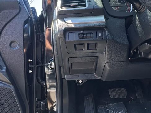 Used 2016 Subaru Forester 2.5i Premium AWD/4WD image 12