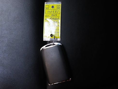 Used 2019 MAZDA MAZDA3 Sedan FWD image 58