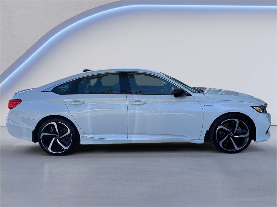 Used 2022 Honda Accord Sport image 7