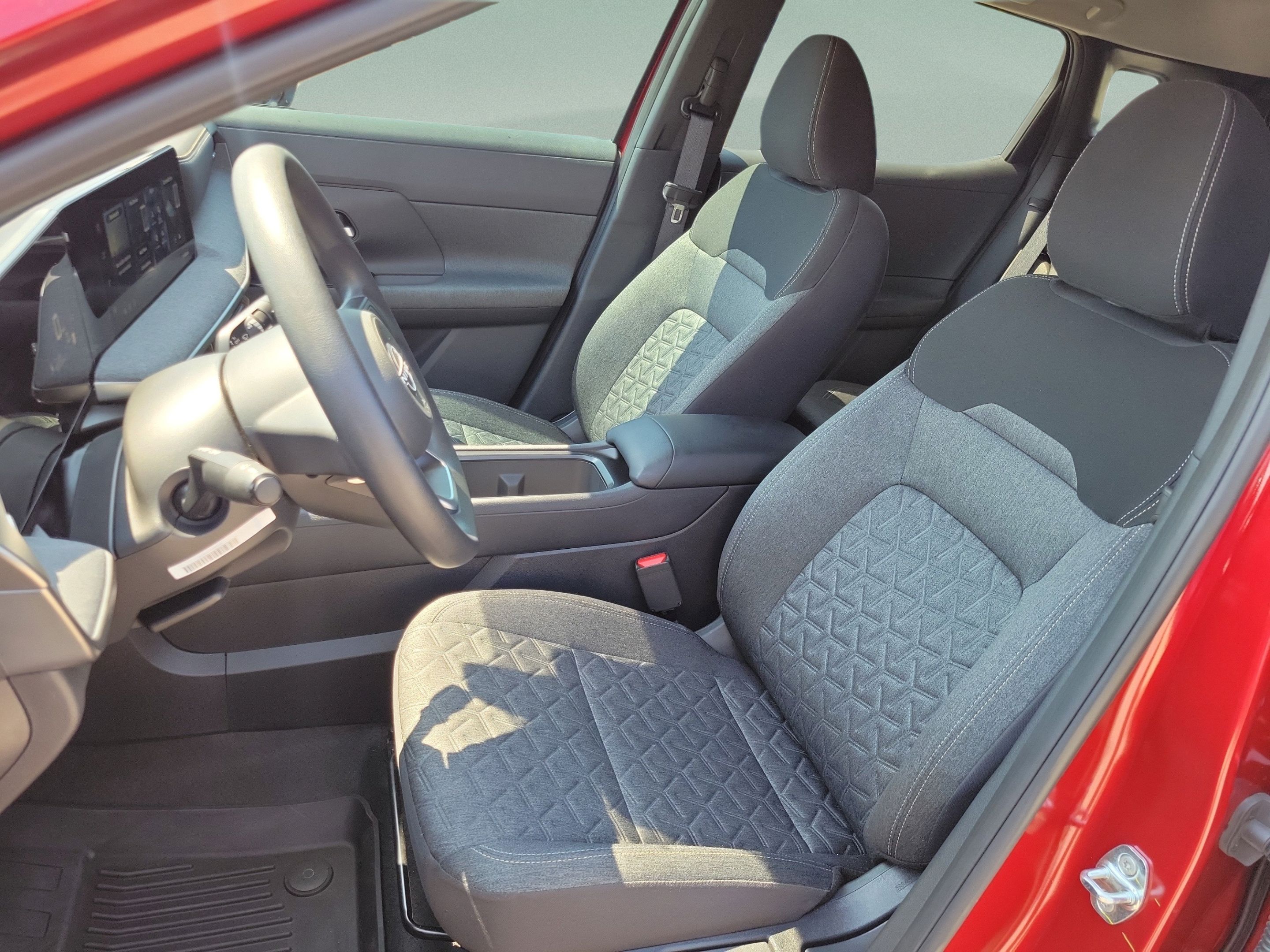 Certified 2026 Nissan Kicks SV w/ SV Premium Package FWD image 14