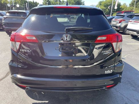 Used 2022 Honda HR-V Sport image 4