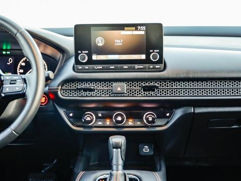 Used 2024 Honda HR-V Sport image 16