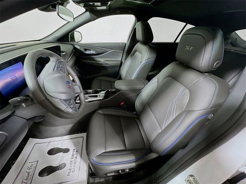 New 2026 Buick Envista Sport Touring w/ Convenience I Package image 17