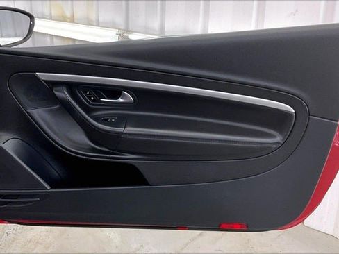 Used 2014 Volkswagen Eos image 21