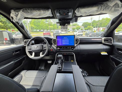 New 2026 Toyota Tundra Platinum AWD/4WD image 19
