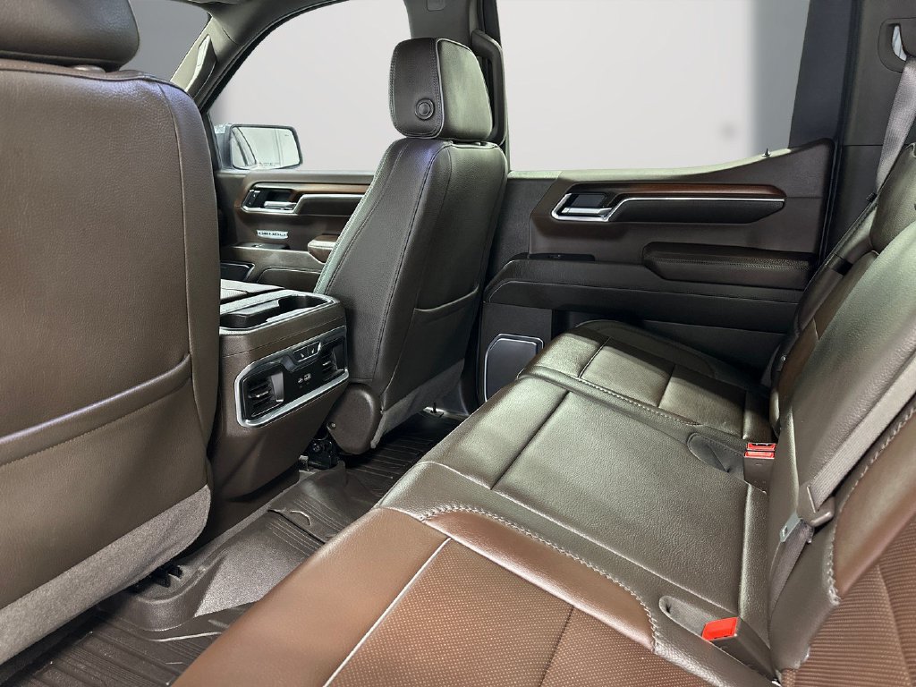 Used 2025 GMC Sierra 1500 Denali w/ Technology Package AWD/4WD image 15
