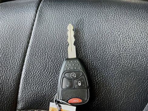 Used 2016 Jeep Compass Latitude image 12