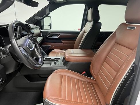Used 2024 GMC Sierra 3500 Denali Ultimate image 21