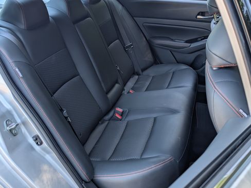 Used 2024 Nissan Altima 2.5 SR FWD image 19