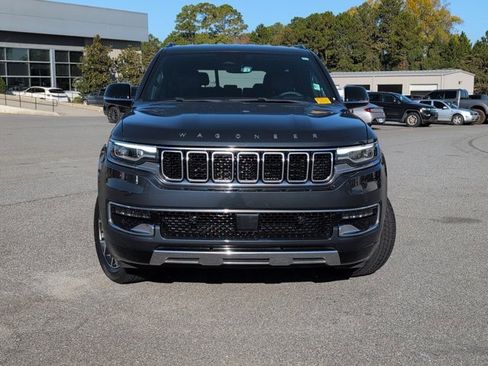 Used 2024 Jeep Wagoneer Series III image 12