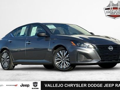 Used 2024 Nissan Altima 2.5 SV