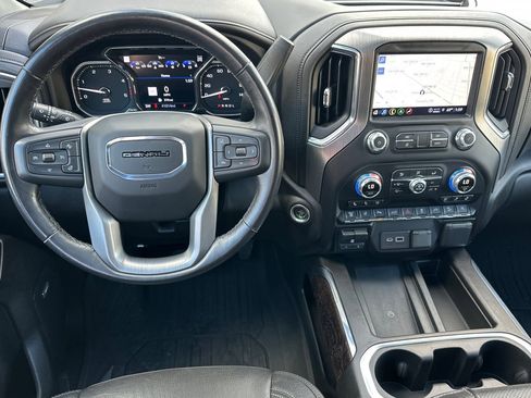 Used 2022 GMC Sierra 3500 Denali w/ Denali Ultimate Package image 14