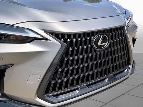 Used 2025 Lexus NX 250 FWD w/ Accessory Package (Z1) image 27