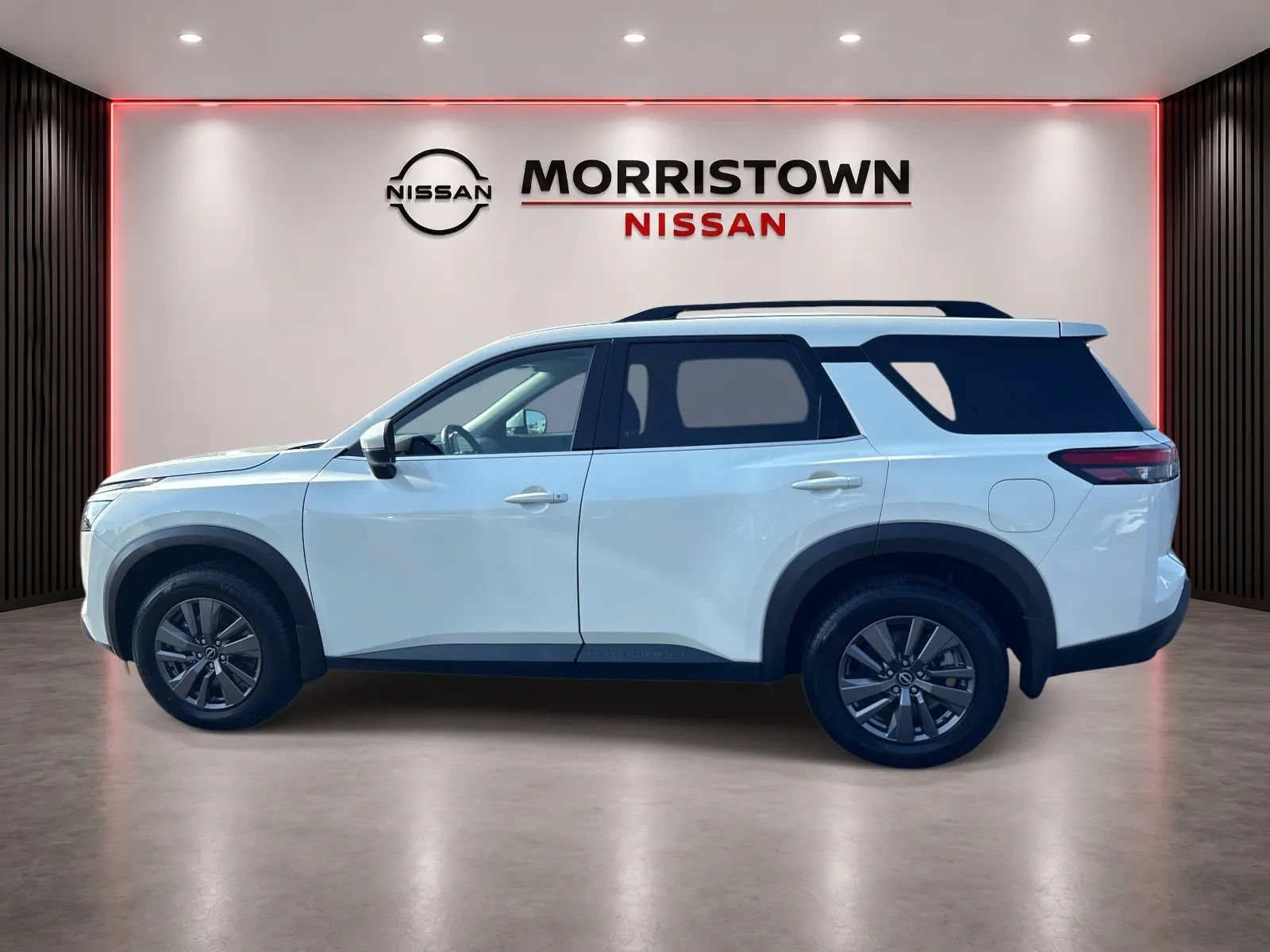 Used 2024 Nissan Pathfinder SV FWD image 6