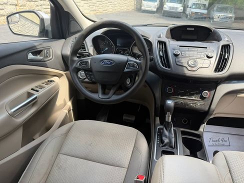Used 2017 Ford Escape SE FWD image 13