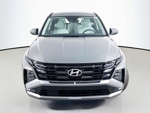 Used 2026 Hyundai Tucson SE FWD image 2