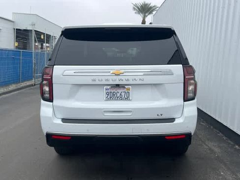 Used 2022 Chevrolet Suburban LT w/ LT Signature Plus Package image 4