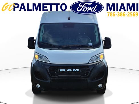 Used 2025 RAM ProMaster 2500 w/ Convenience Group FWD image 2