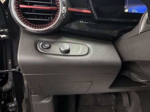 New 2026 Chevrolet Trax RS w/ Sunroof Package FWD image 19