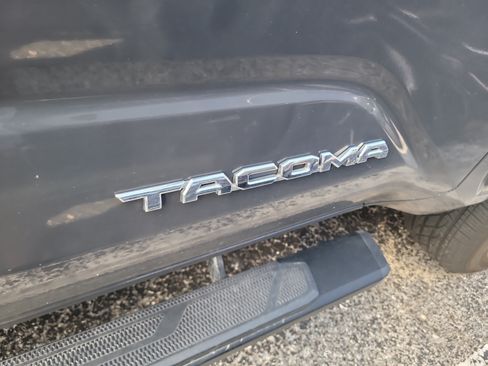 Used 2025 Toyota Tacoma SR5 RWD image 9