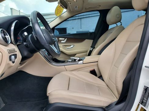 Used 2019 Mercedes-Benz C 300 4MATIC Sedan image 19
