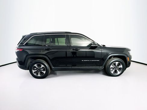 Used 2022 Jeep Grand Cherokee Limited 4xe w/ Luxury Tech Group II AWD/4WD image 10