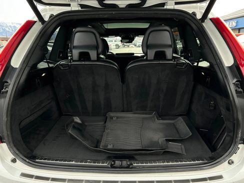 Used 2020 Volvo XC90 T5 Momentum image 25