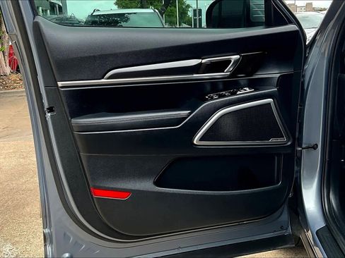 Used 2024 Kia Telluride LX FWD image 20