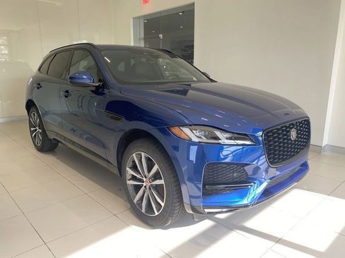New 2023 Jaguar F-PACE S image 6