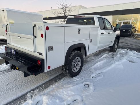 New 2025 GMC Sierra 3500 Pro w/ Convenience Package image 9