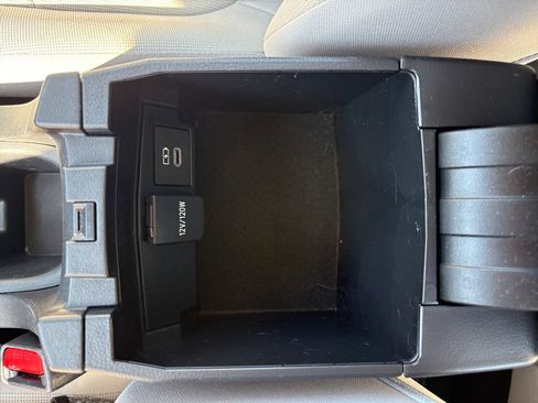 Used 2023 Toyota Corolla Cross L AWD/4WD image 48