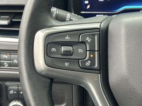 Certified 2024 Chevrolet Suburban Premier image 7