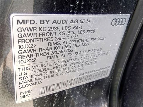 Used 2024 Audi Q8 Premium Plus AWD/4WD image 34