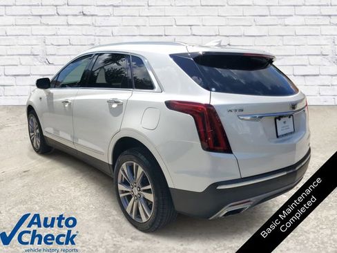 Certified 2023 Cadillac XT5 Premium Luxury FWD image 2
