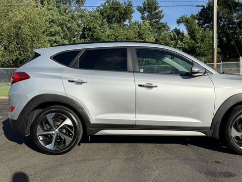 Used 2017 Hyundai Tucson Limited w/ Limited Ultimate Package 03 AWD/4WD image 9